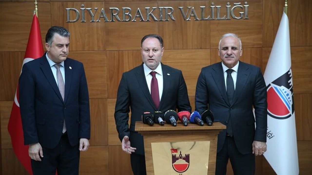 KKTC Cumhuriyet Meclisi Başkanı , Diyarbakır Valiliğini ziyaretinde konuştu