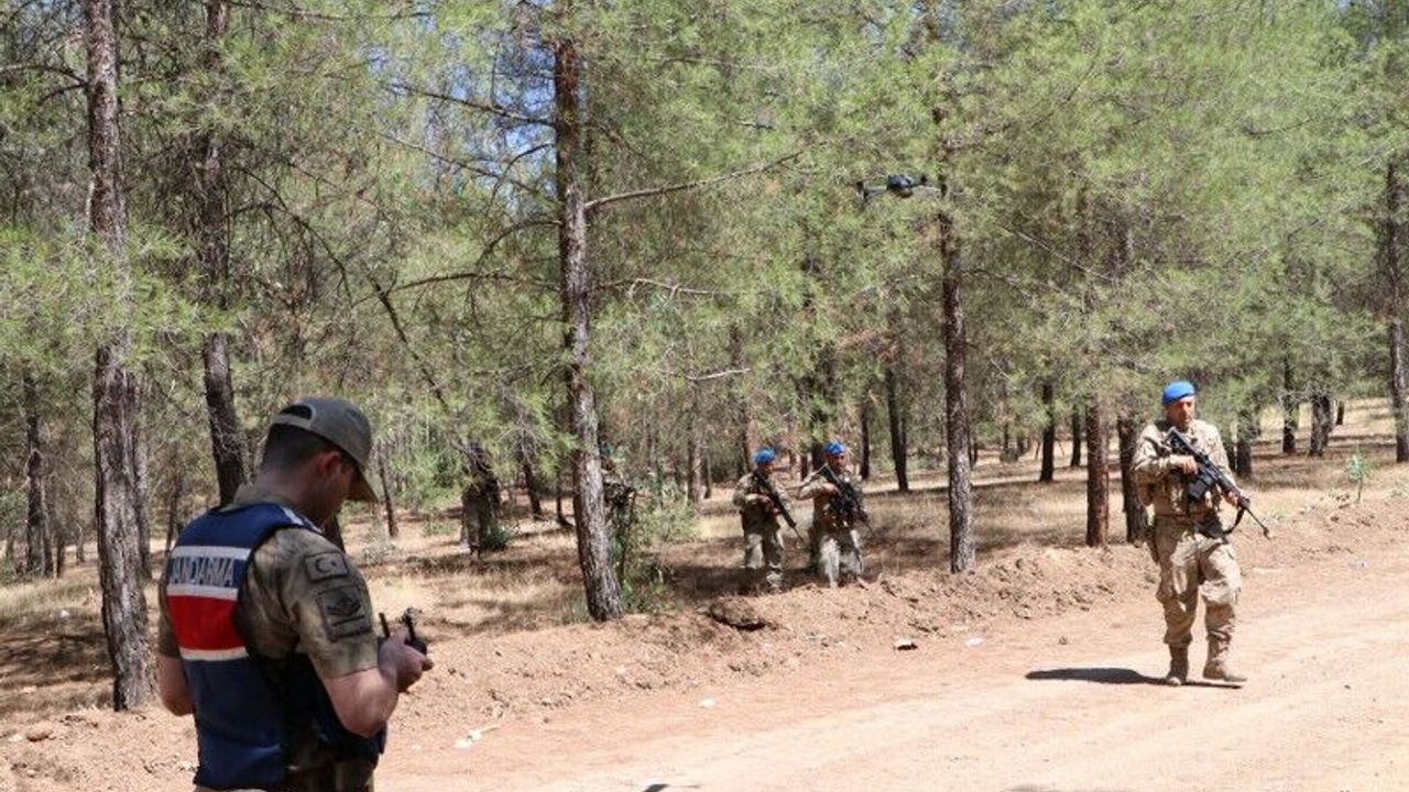 Kilis'te ormanlar yangınlara karşı jandarma tarafından denetleniyor