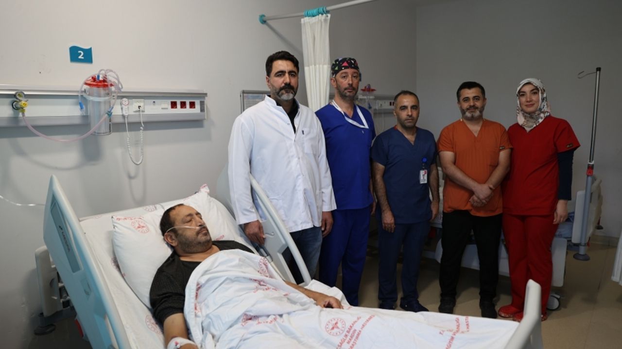 Mardin’de dev böbrek şoku: 6 kilo ağırlığındaki organ alındı