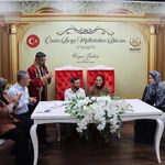 İşitme engelli çift işaret diliyle "evet" diyerek evlendi