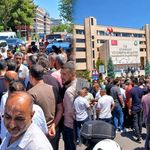 Öğrenci Servis Esnafı Diyarbakır Büyükşehir Belediyesi Önünde Toplandı