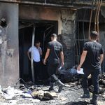 Plazadaki yangının çıkış nedenini tespit etmek için ekiplerin incelemesi sürüyor