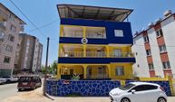 Fenerbahçeli aile apartmanını taraftar evine dönüştürdü
