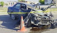 Direğe çarpan otomobilde 2 can kaybı, 2 kişi ağır yaralandı
