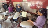 Sabah 04.00’te başlıyor, tandır başında 10 saat sürüyor
