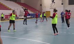 Hentbol Kadınlar Süper Ligi'nin yeni ekibi Odunpazarı'nın hedefi ilk dört