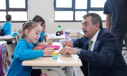 Milli Eğitim Bakanı Tekin'den Adıyaman'da sürpriz okul ziyareti