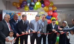 78 yaşındaki kadın vefat eden eşi adına ana sınıfını donattı