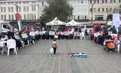 İHH, Sumud ve Özgürlük filolarına destek için oturma eylemi başlattı