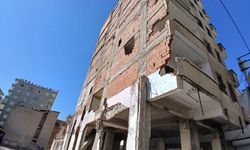 Kolonu Zarar  Gören Yapı Tehlike Saçmaya Devam Ediyor