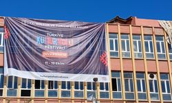 Diyarbakır Kültür Yolu Festivali’nin Afişleri Kenti Süsledi