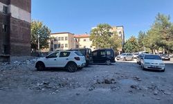 Diyarbakır’da Yıkılan Apartmanların Alanları Otoparka Dönüşüyor