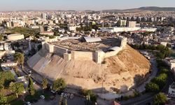 Asrın felaketi'nde hasar gören Gaziantep Kalesi yeniden ayağa kalktı