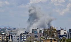 İsrail ateşkese rağmen Lübnan'ın güneyine hava saldırısı düzenledi