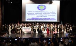 Dicle Üniversitesi’nde Bir İlk! Tarihe Geçen Mezuniyet Töreni