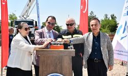 Dicle Üniversitesi’nde Öğrenci Yaşam Merkezi ve Okuma Salonu Projesinin Temeli Atıldı