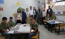 Öğrencilerin topladıkları atıklarla "Sıfır Atık Zeka Oyunları Atölyesi" açıldı