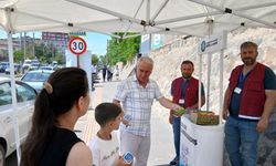 Öğrenci ve Veliler İçin İkram Standı Kuruldu