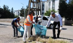 Eş başkanlar temiz bir kent için sahaya indi
