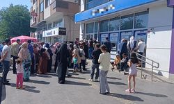 Diyarbakır'da Sosyal Yardım Çilesinde Tansiyon Düşmüyor