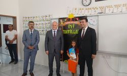 Diyarbakır Vali Yardımcısı Batuhan Taşgın Miniklerin Karne Heyecanına Ortak Oldu