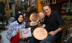 Mezopotamya'nın zengin kültürünü aynı atölyede baba bakıra, kızı cama işliyor