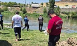 Dicle Nehrinde Erkek Cesedi Bulundu