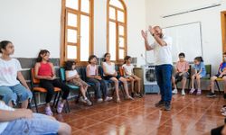 Sur’da Çocuklar Drama ve Pandomim Atölyesinde Hem Eğlendi Hem Öğrendi