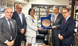 Eş Başkan Sincar, Yukio Hatoyama’ya nezaket ziyaretinde bulundu