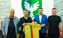 Duhok SC Heyetinden Amedspor'a Ziyaret: Dostluk ve İş Birliği Mesajı