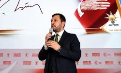 Alaattin Parlak’tan dikkat çeken futbol analizi: Sahadaki oyun, tribündeki iktidar