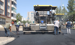 Kayapınar’da 6 Cadde İçin 42 Bin Tonluk Asfalt Mesaisi