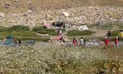 Hakkari’de badminton kortu bu kez Cennet Cehennem Vadisi oldu