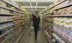 Ticaret satışlarında yıllık düşüş, perakendede yükseliş