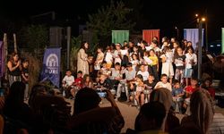Kervanpınar'da Çocuklar Sahneye Çıktı, Mahalle Ezgilerle Şenlendi