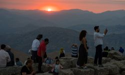 Nemrut Dağı'nda gün batımı yoğunluğu