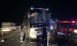 2 yolcu otobüsünün çarpışıtığı kazada 13 kişi yaralandı