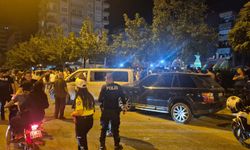 Polisin "dur" ihtarına uymayan sürücü 3 araca çarptı