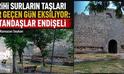 Tarihi Surların Taşları Her Geçen Gün Eksiliyor: Vatandaşlar Endişeli