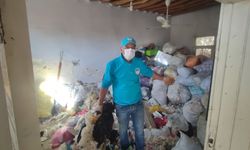 Evden 8 kamyon çöp çıkarıldı
