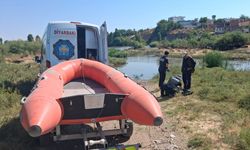 Dicle Nehri’nde Mahsur Kalan 54 Keçi ve Oğlak kurtarıldı