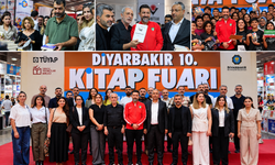 Amedspor Heyeti Diyarbakır Kitap Fuarı’nı Ziyaret Etti