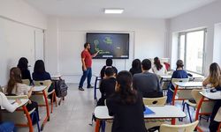 Diyarbakır’da 550 Öğrenci İçin Ücretsiz Eğitim Desteği Başladı