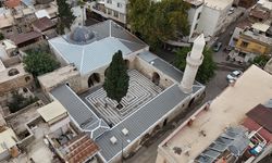 Depremde ağır hasar alan 400 yıllık Akcurun Camisi yeniden ibadete hazırlanıyor