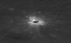 NASA Ay’da Devasa Bir Krater Keşfetti: Kolezyum’dan Daha Büyük