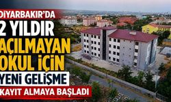 Diyarbakır’da 2 Yıldır Bekleyen Okul Kayıt Almaya Başladı