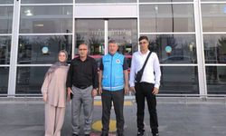Öğrenciler umreye uğurlandı