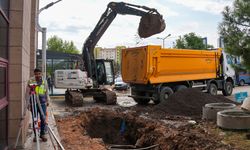 Gazi Yaşargil Hastanesi’nin kanalizasyon hattı yenilendi