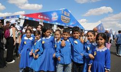 Çocuklar gökyüzündeki teknolojiyle buluştu