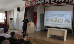 Öğretmenlere Proje Tanıtımı: Öğrencilerin Gelişimi Ele Alındı